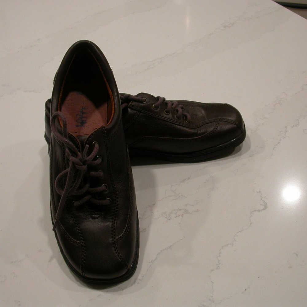 Naturalizer DEMETRI Brown Walking Shoes